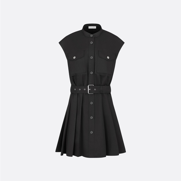 Dior Short Dress
Black Cotton Gabardine Fr36 - Picture 1 of 6